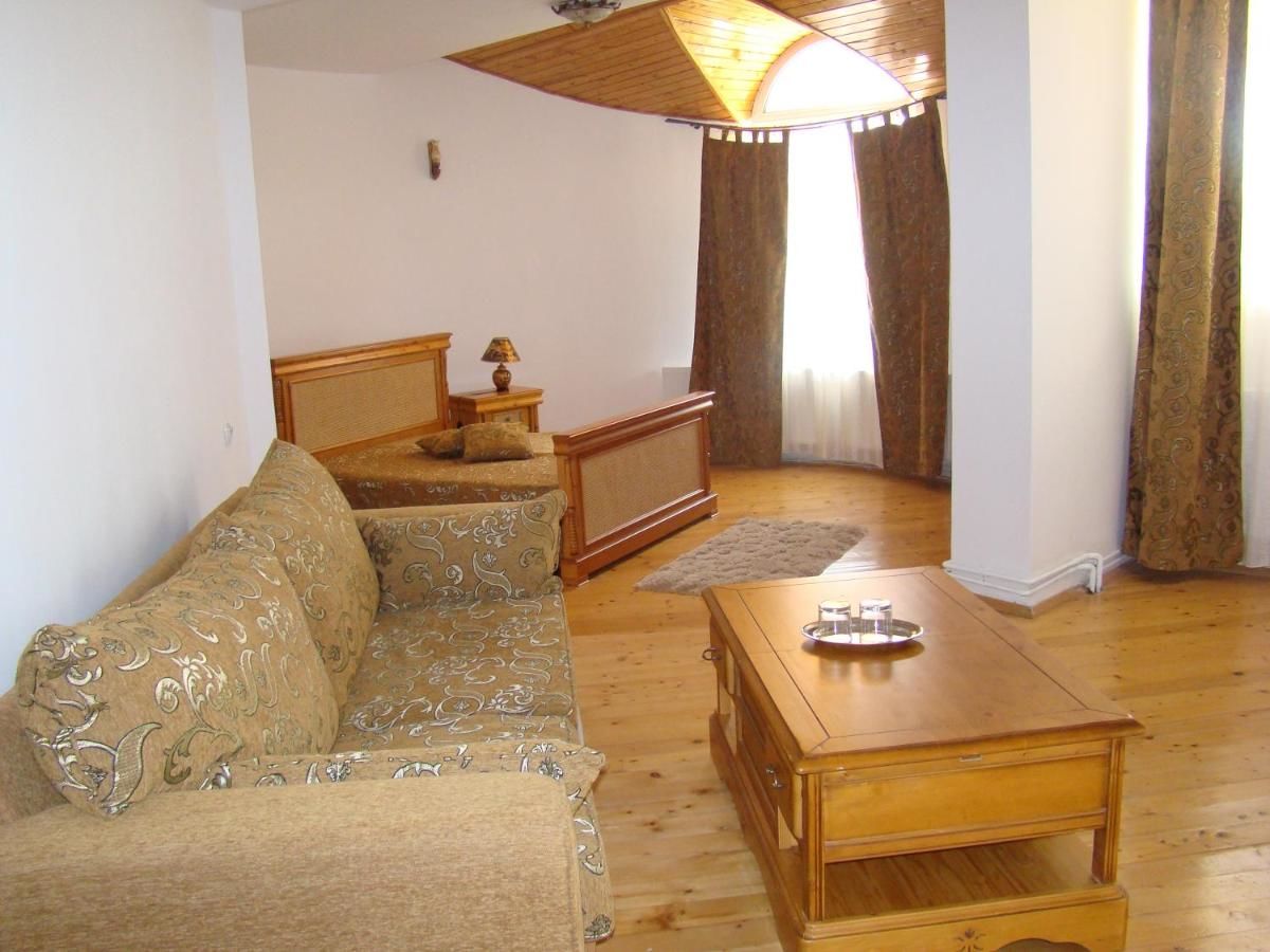 Курортные отели Vila Carpathia Бран-23