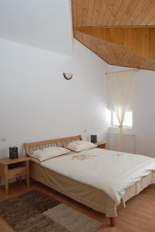 Курортные отели Vila Carpathia Бран-27