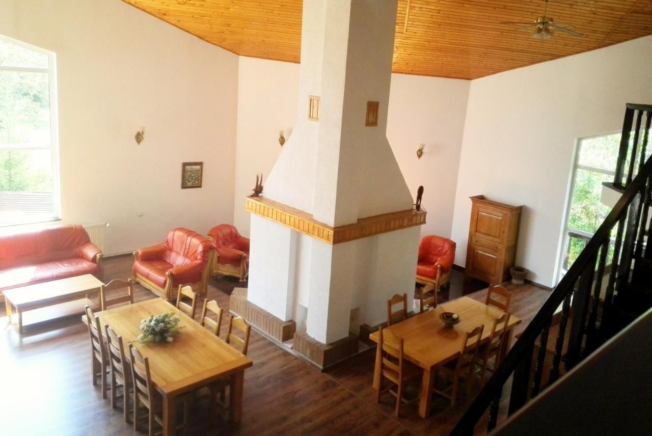 Курортные отели Vila Carpathia Бран-10