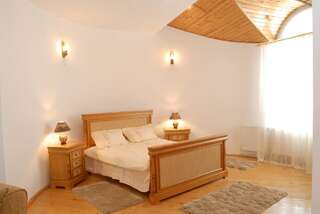 Курортные отели Vila Carpathia Бран Полулюкс-2