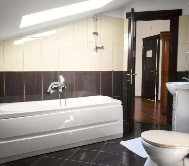 Курортные отели Vila Carpathia Бран-27